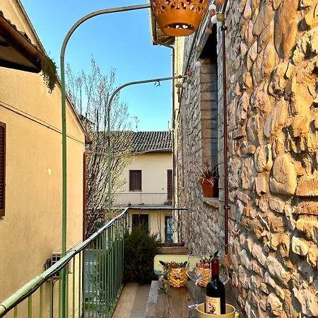Charming Light Terraces Near Basilica In Assisi شقة سانتا ماريا ديلي آن